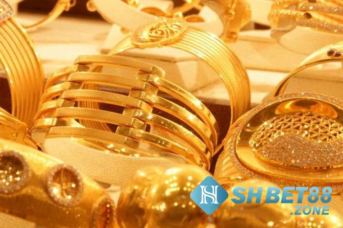 Nằm mơ nhặt được vàng là điềm tốt hay xấu? Đánh con gì? 8 Nằm mơ nhặt được vàng đánh con gì phát tài?